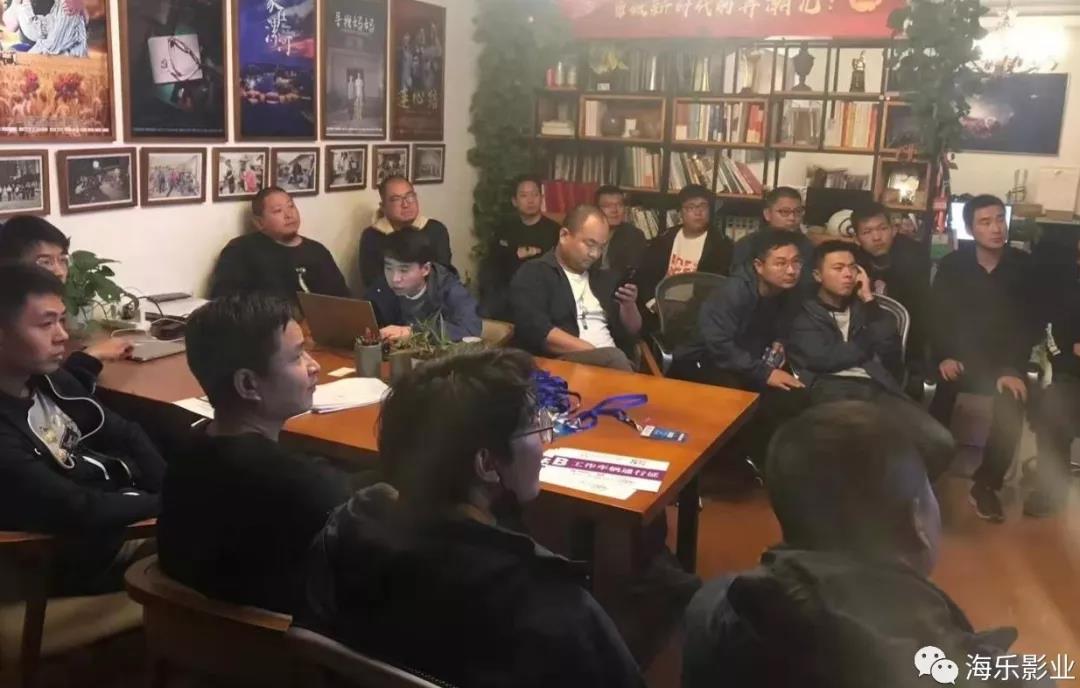 30余机位、近40人现场拍摄,海乐影业助力2019漯河环沙澧河国际半程马拉松赛(图5) 30余机位、近40人现场拍摄,海乐影业助力2019漯河环沙澧河国际半程马拉松赛(图5)