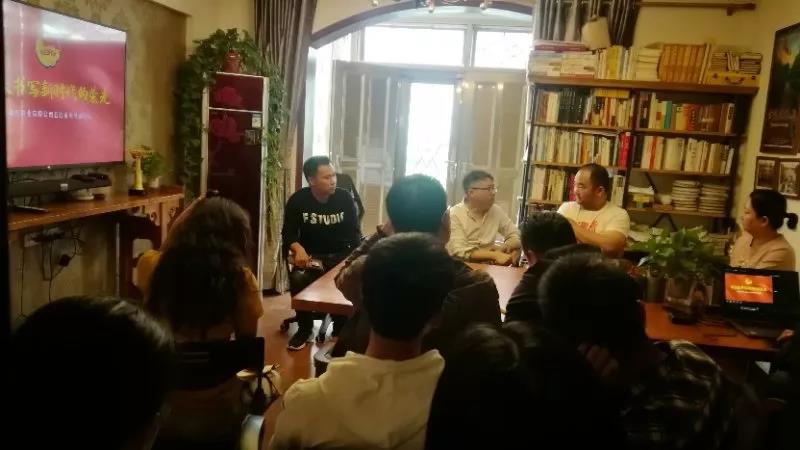 今日五四,海乐主题团日活动“用青春书写新时代的荣光”!(图2) 今日五四,海乐主题团日活动“用青春书写新时代的荣光”!(图2)