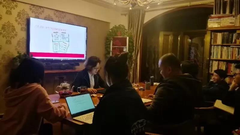 是谁把我们的专业,瞬间碾压成业余爱好(图2) 是谁把我们的专业,瞬间碾压成业余爱好(图2)