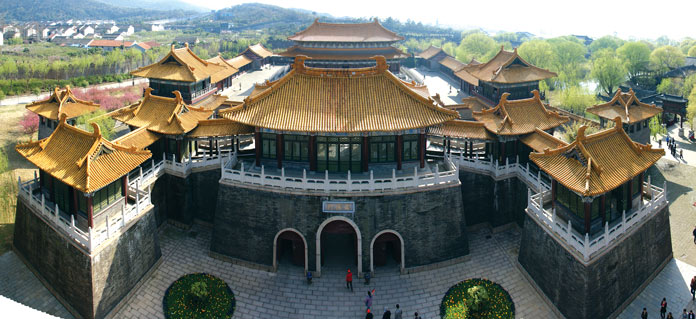 三月，向南迎春去(图31)