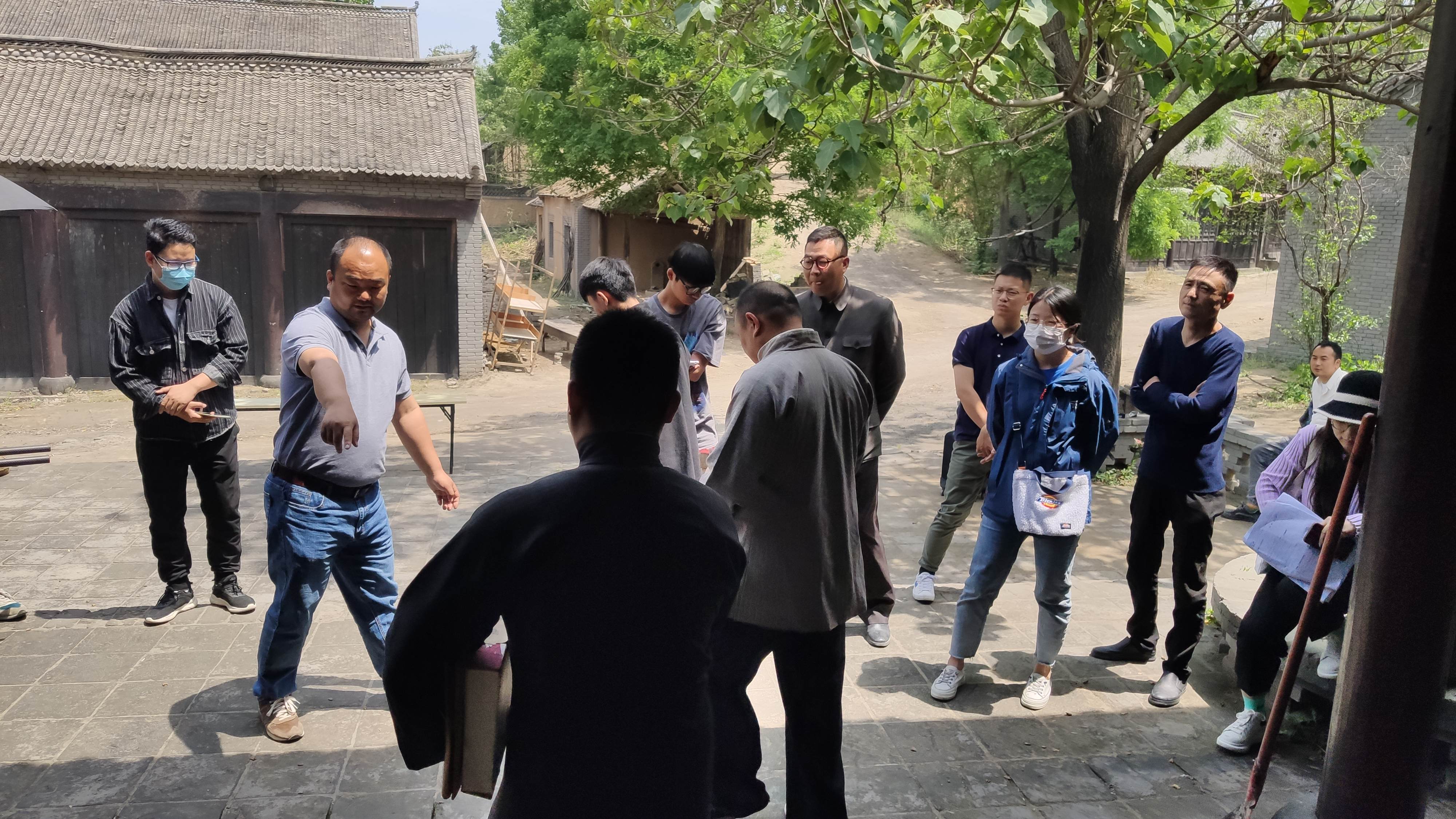 缅怀英烈第二弹:一大波拍摄现场照片来袭(图3) 缅怀英烈第二弹:一大波拍摄现场照片来袭(图3)